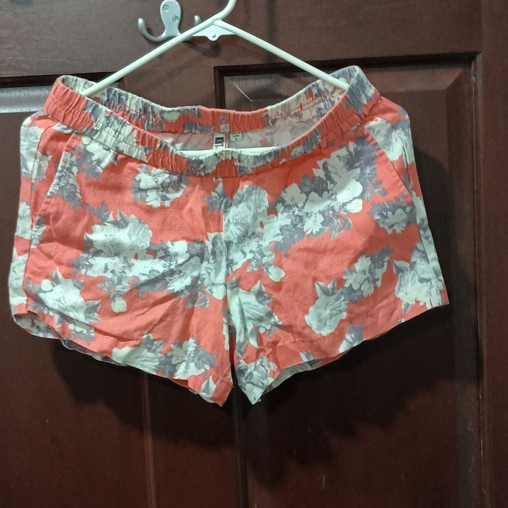 Floral Women's Shorts - Coral and Gray